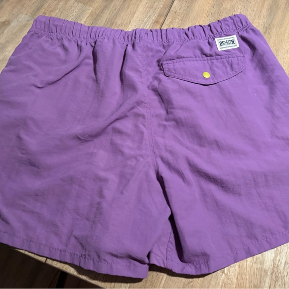 Duluth Trading Co Swim Trunks Purple and Green with Pockets Mens Sz Large - Picture 5 of 5